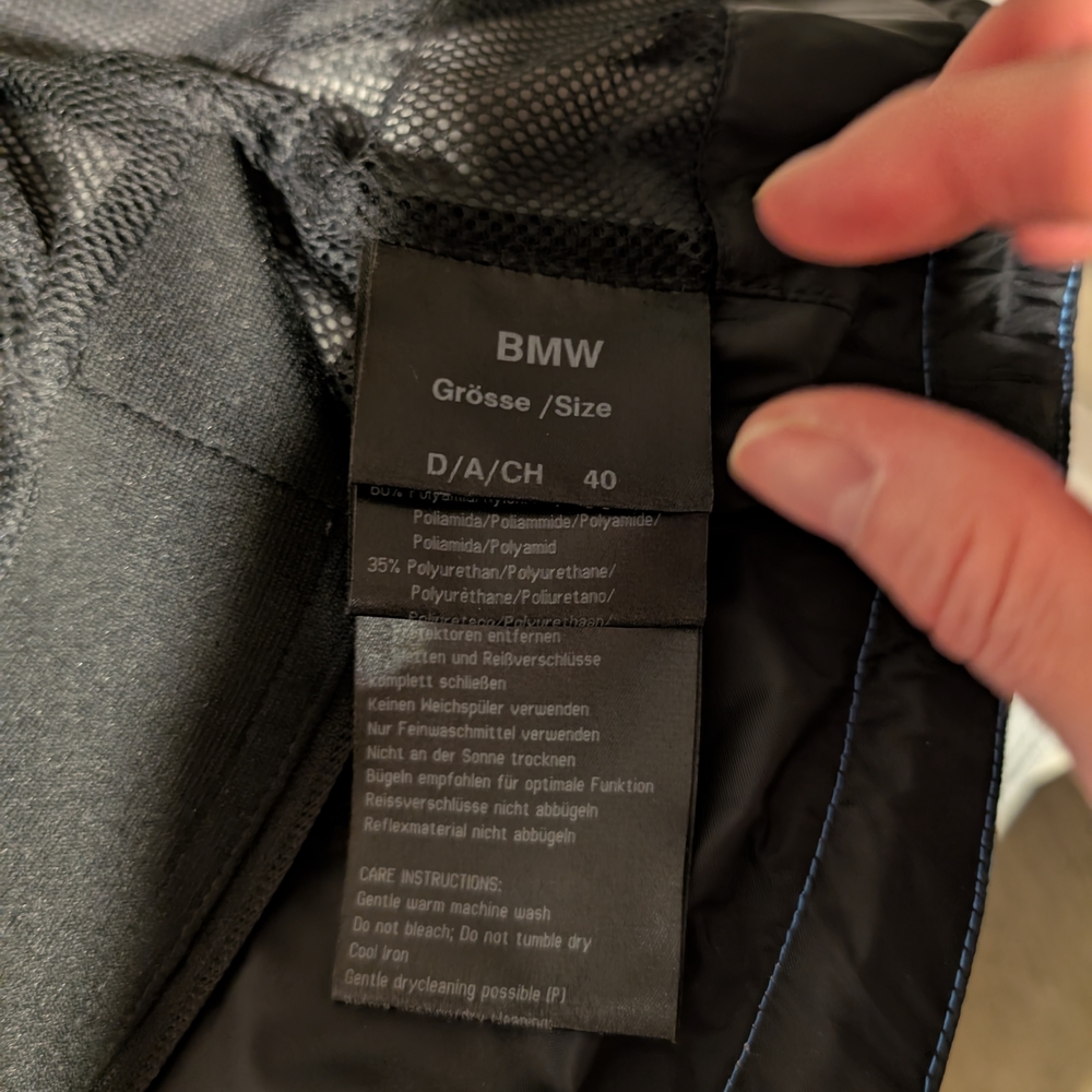 BMW Motorrad ComfortShell Jacket - Picture 4 of 5
